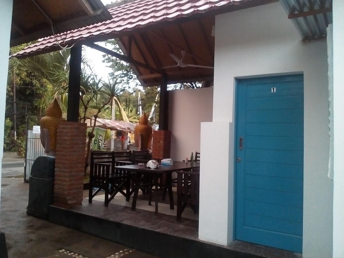Izaac'S Bed & Breakfast Lovina Buitenkant foto