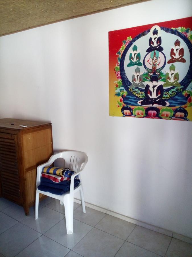 Izaac'S Bed & Breakfast Lovina Buitenkant foto